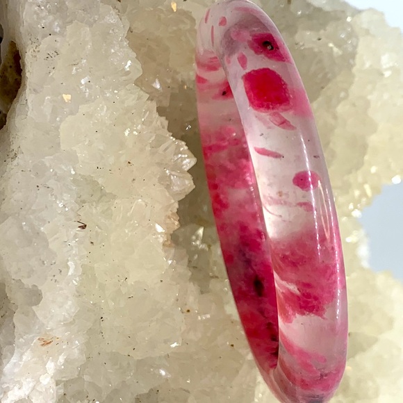 🌸Sakura Rain Rhodonite Bangle🌸 - Picture 6 of 6
